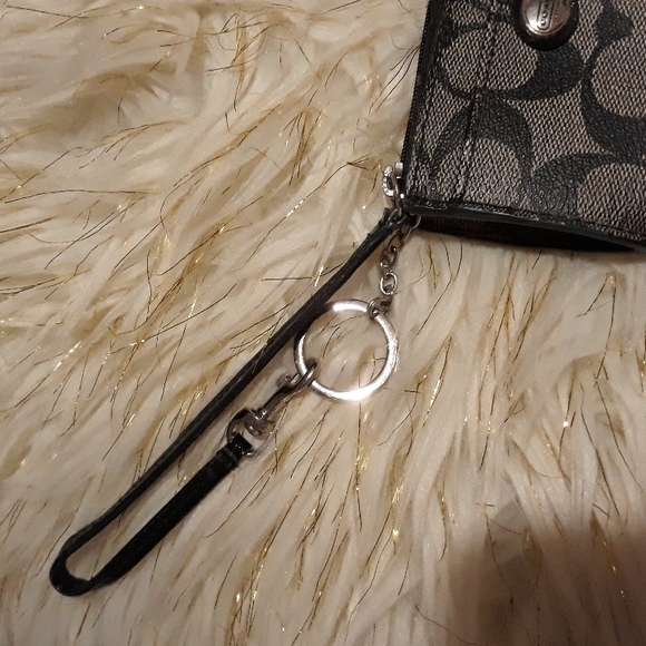 Coach black and grey authentic leather coin purse/wristlet - Picture 3 of 9